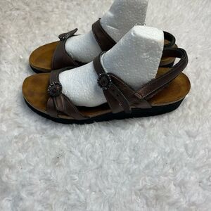 Naot leather metallic brown straps slings back wedge sandals size 10